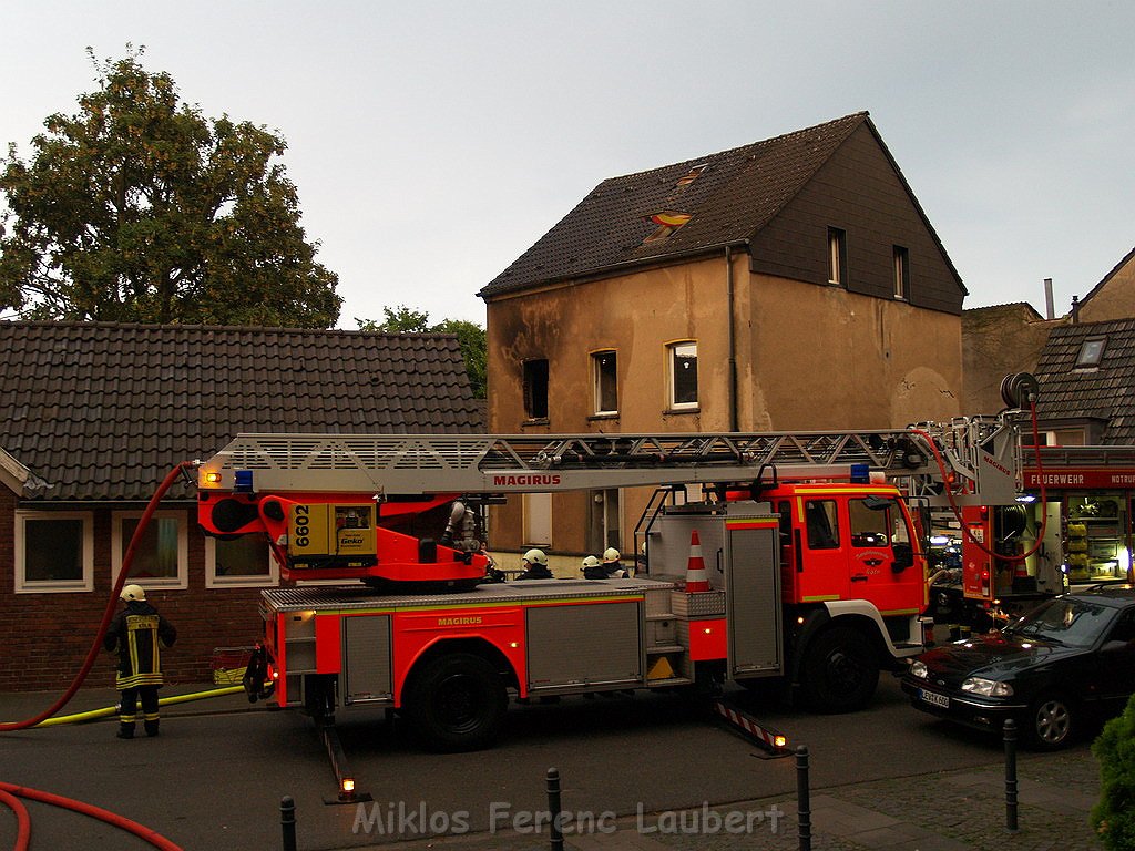Wohnungsbrand Koeln Stammheim Stammheimer Hauptstr P215.JPG